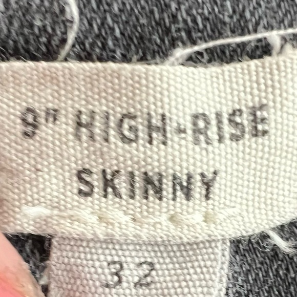 Madewell Jeans Womens 32 Black Skinny 9" High Rise Raw Hem Light Wash Denim - Picture 3 of 9